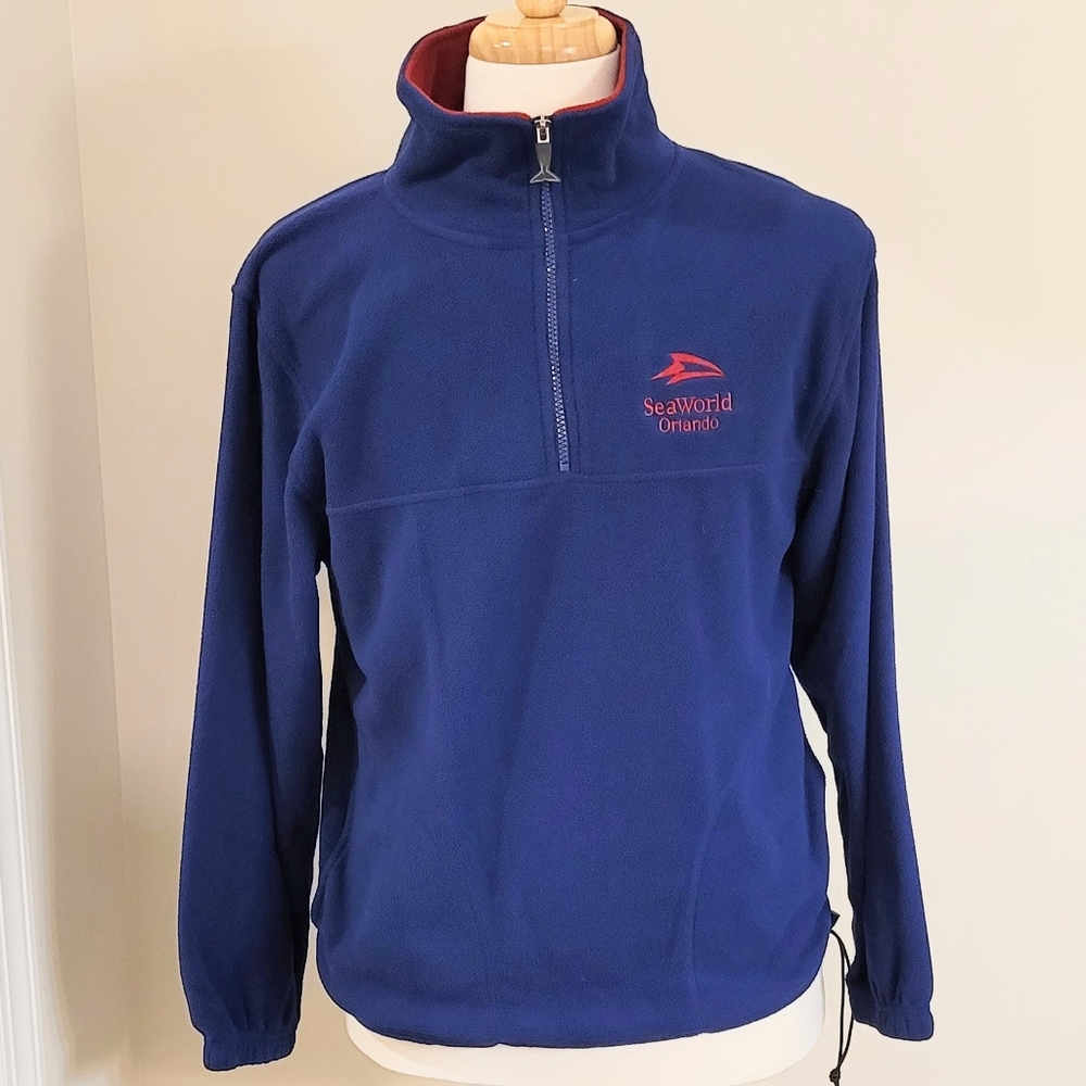 Shamu Sea World fleece pullover small